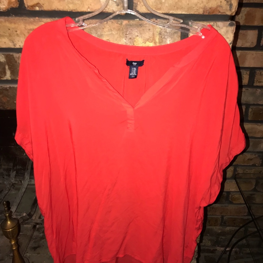 GAP vNeck Top